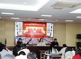 学习两会精神 凝聚奋进力量