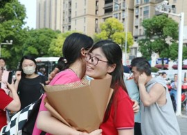 精彩上演：福满考场，愿君笔端生辉，好运数不胜数！