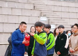 【求索·要闻】以“演”筑防 以“练”为战——石湖中学开展沉浸式消防安全教育实践