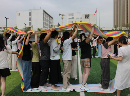 【求索·要闻】双节同庆展风采，趣味竞技聚人心