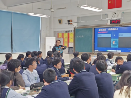 【发现·教研】 笔墨为舟渡创意，读写相融照文心 ——吴中区中学语文（徐建明）名师工作室第二十次集中研修活动